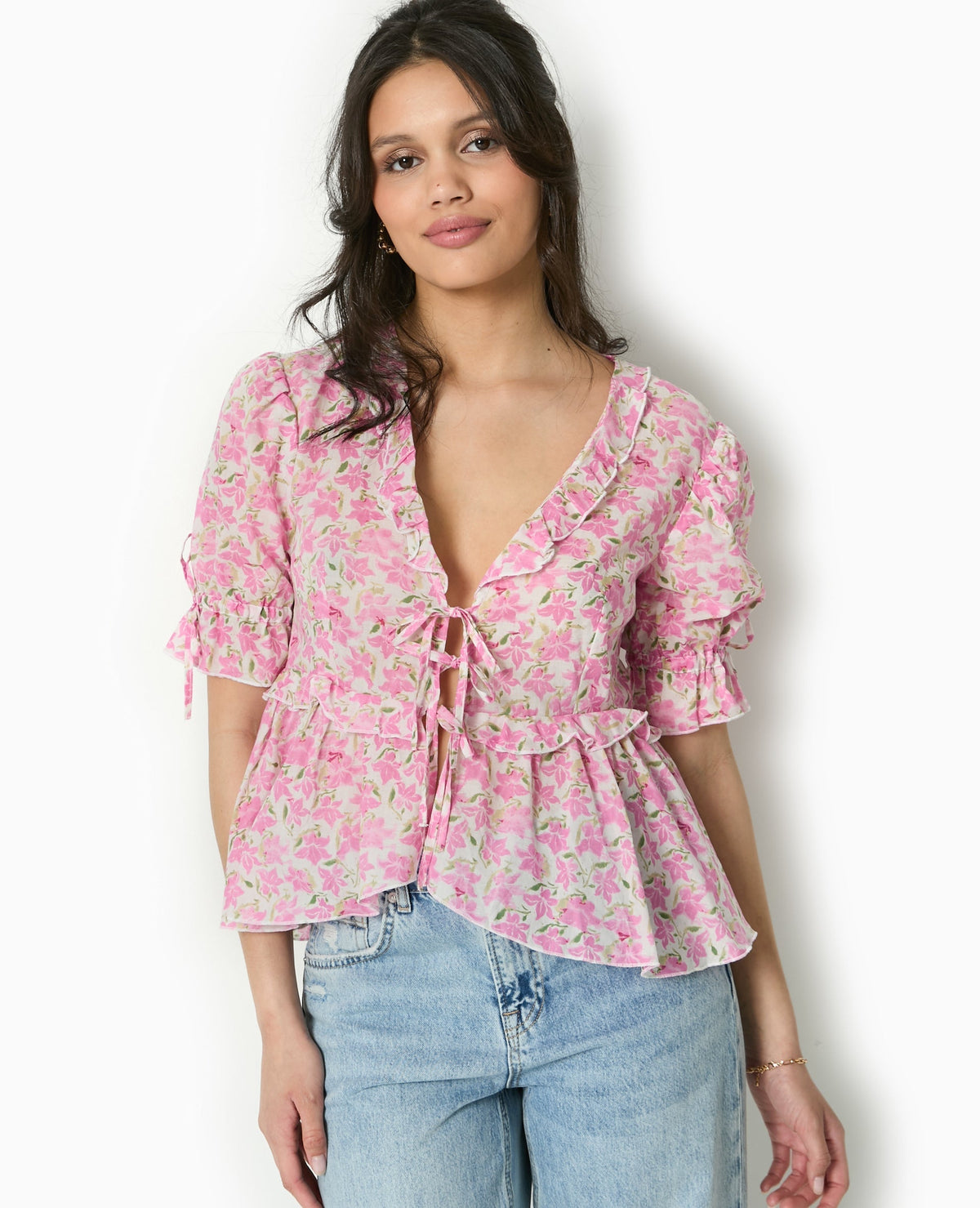 Blouse Florale Clarté | Col V Volants | Manches Ballon