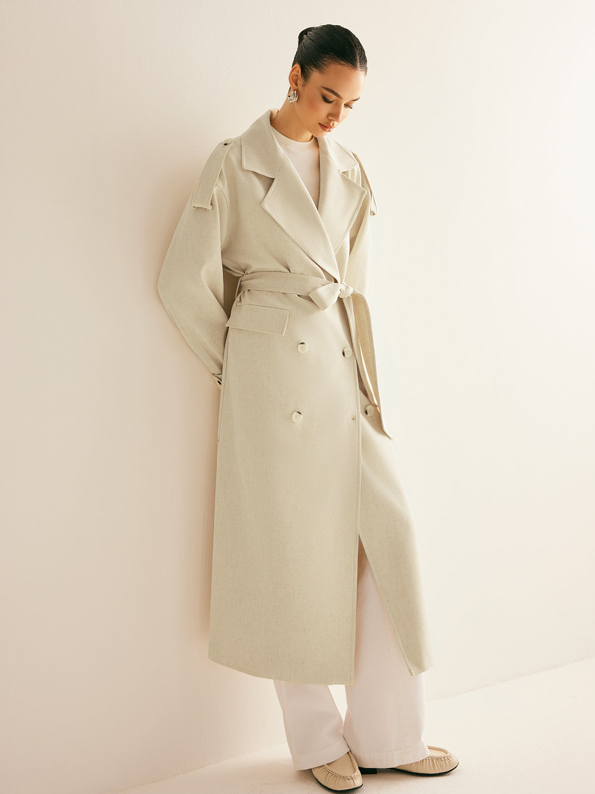 Manteau Long en Mélange de Laine | Double Boutonnage | Silhouette Ceinturée