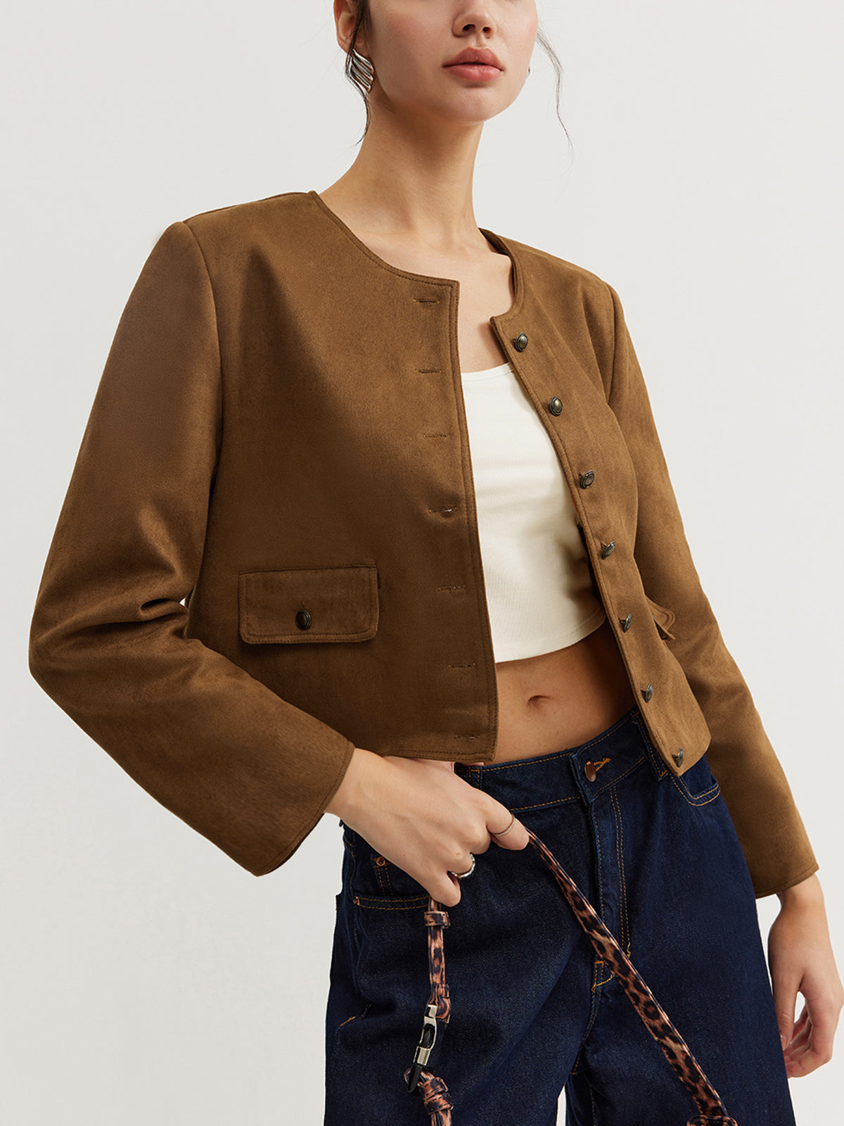 Veste Cropped Bouton Fondamentale | Silhouette Minimaliste | Col Rond