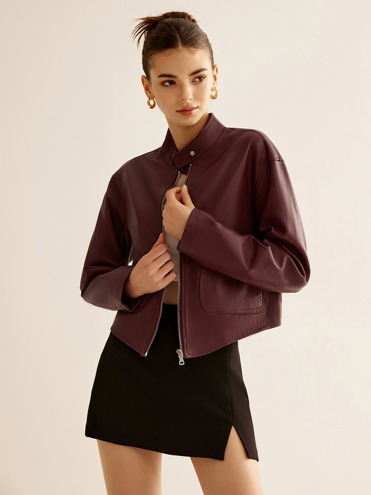 Veste Cropped en Cuir Synthétique | Col Montant | Design Minimaliste