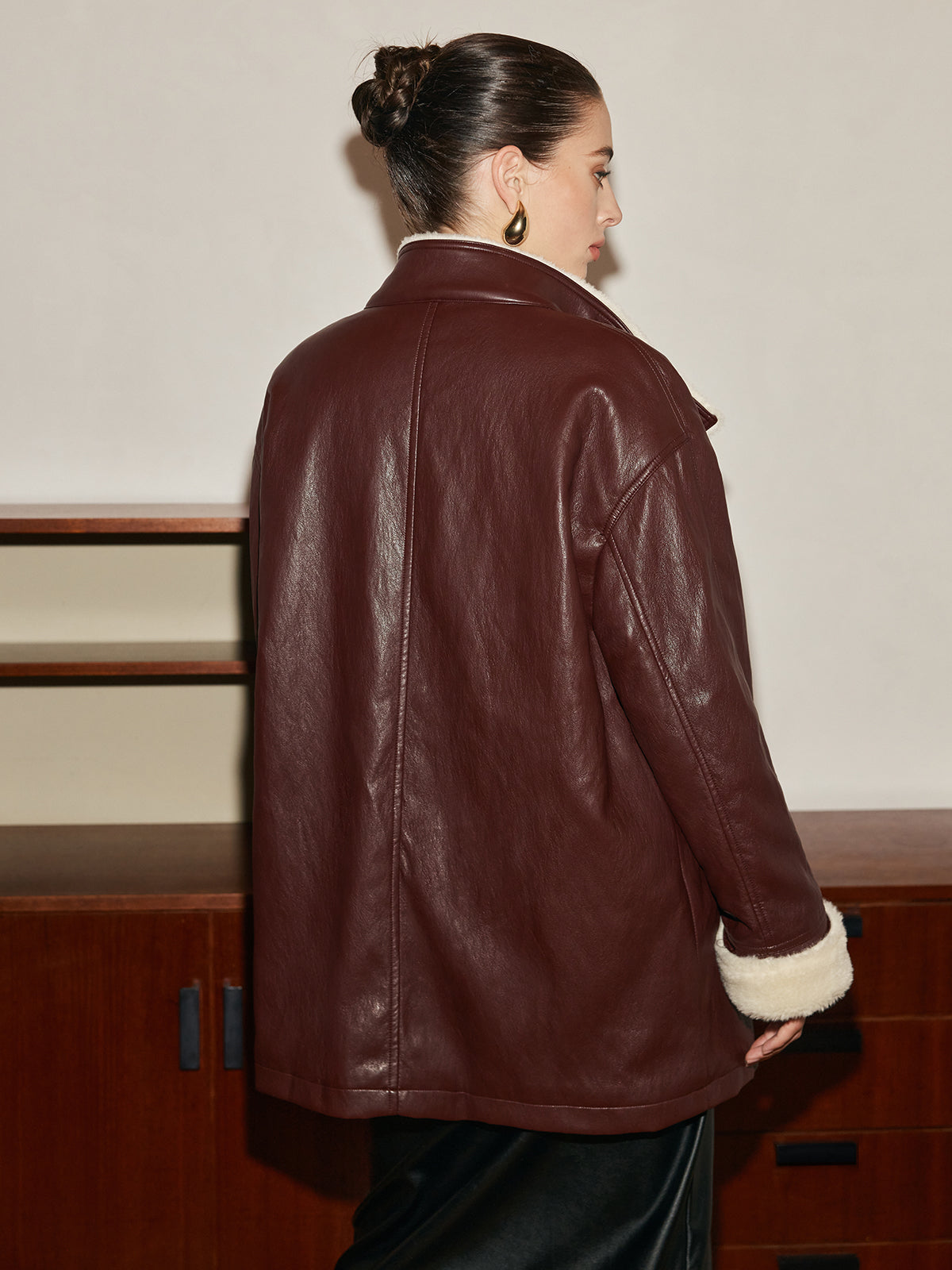Manteau Aviateur en Faux Cuir | Doublure Shearling | Taille Ceinturée