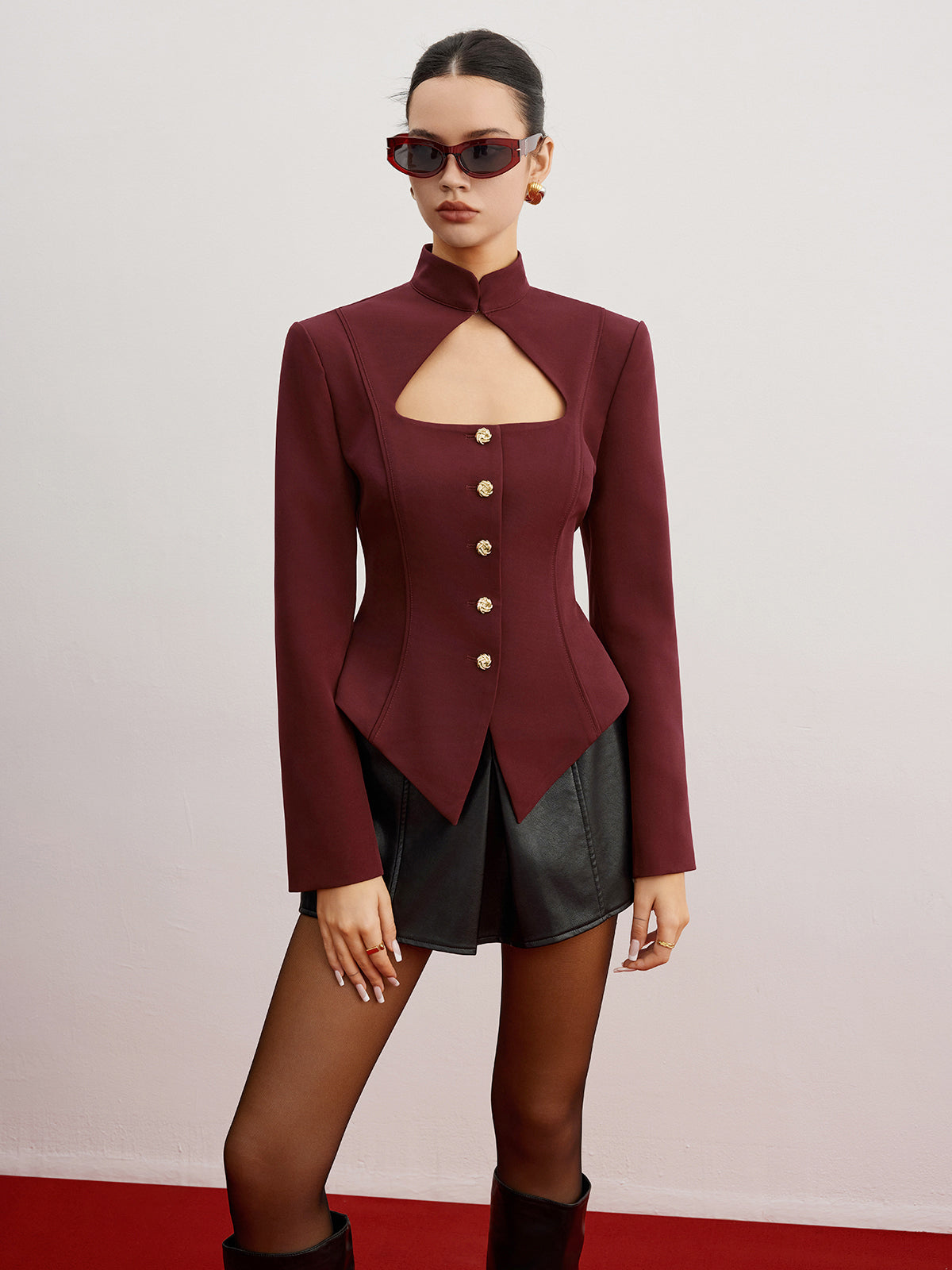 Blazer Structuré Découpe | Col Montant | Détails Boutons Or