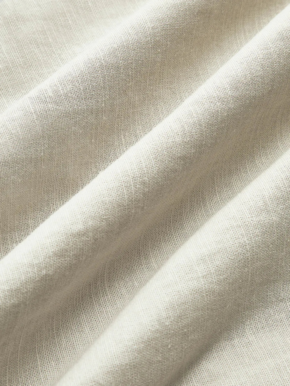Robe Midi Sans Manches | Découpe en Clé et Jupe Plissée
