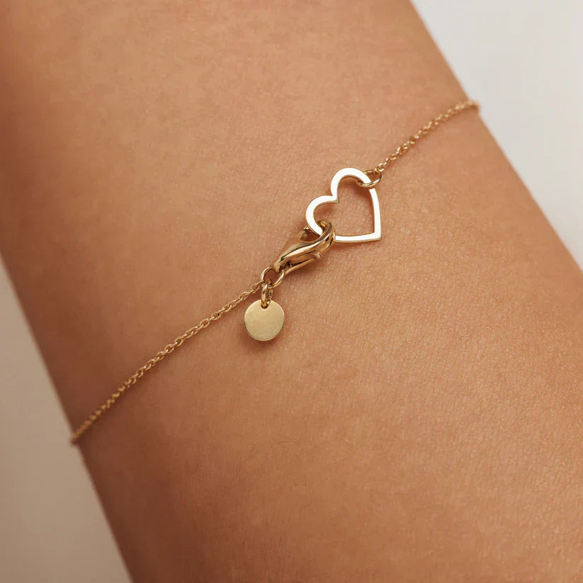 Bracelet Coeur Charmant Lueur | Chaîne Fine Ajustable, Fini Brillant