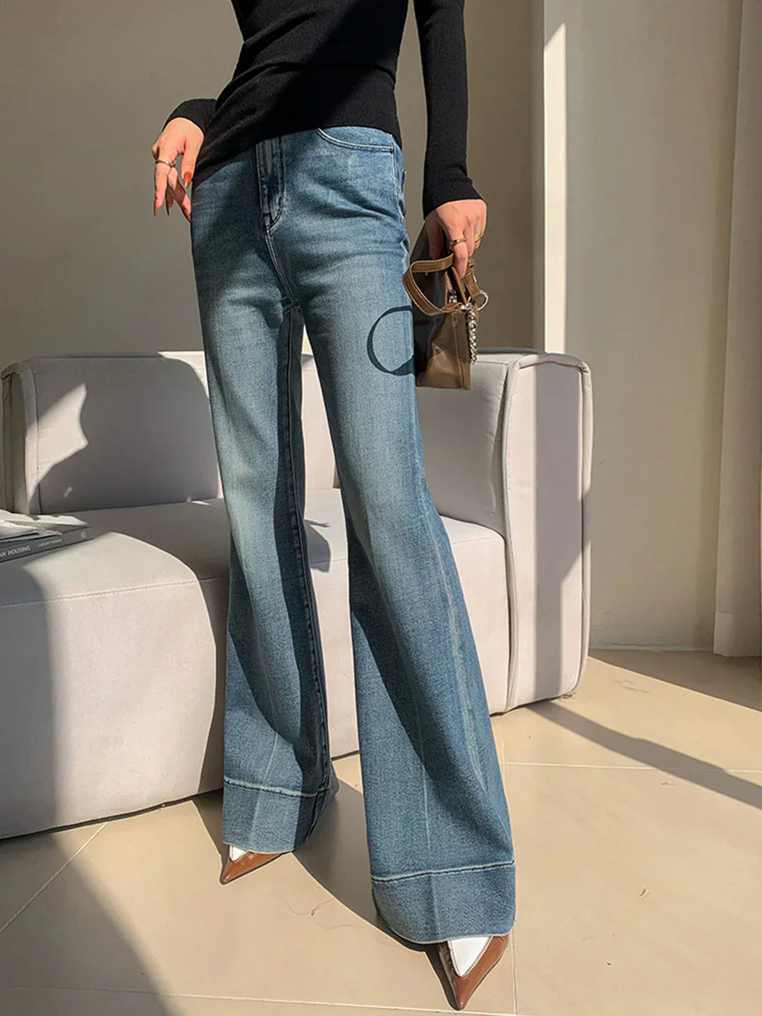 Jeans Flare Haute Taille | Silhouette Bootcut avec Ourlet Drapé