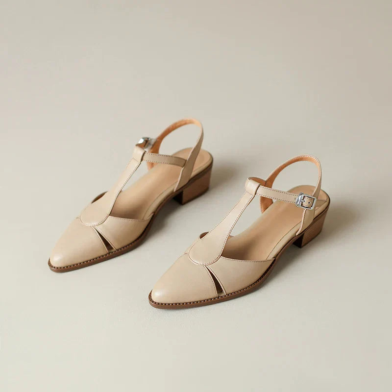 Escarpins en cuir Serana | Bout pointu | Sangle avec boucle