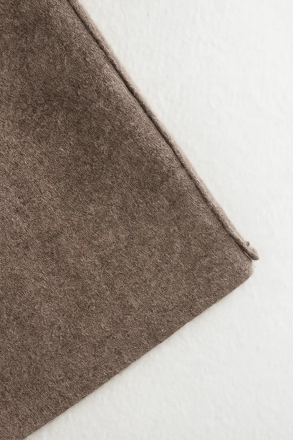 Manteau Asymétrique en Laine | Design Col Scarf