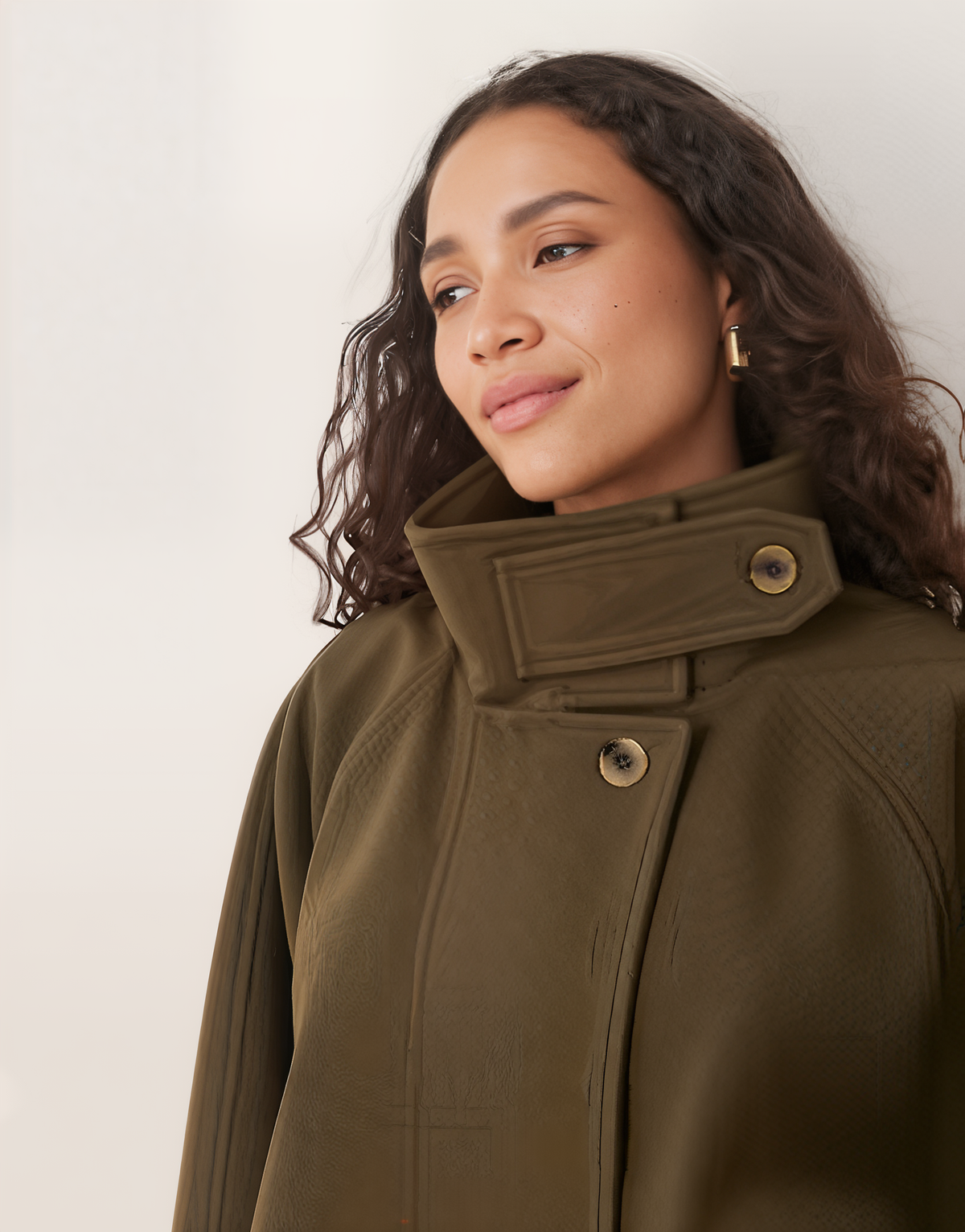 Manteau Court Structuré | Col Haut | Coupe Boxy