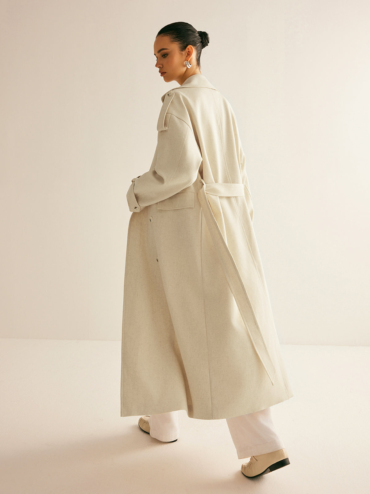 Manteau Long en Mélange de Laine | Double Boutonnage | Silhouette Ceinturée