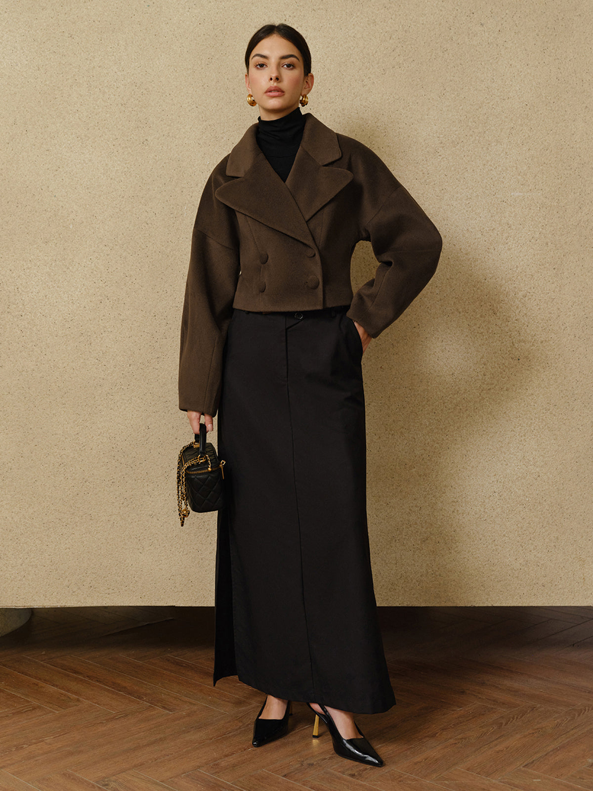 Manteau court en mélange de laine | Col oversize | Silhouette sculptée