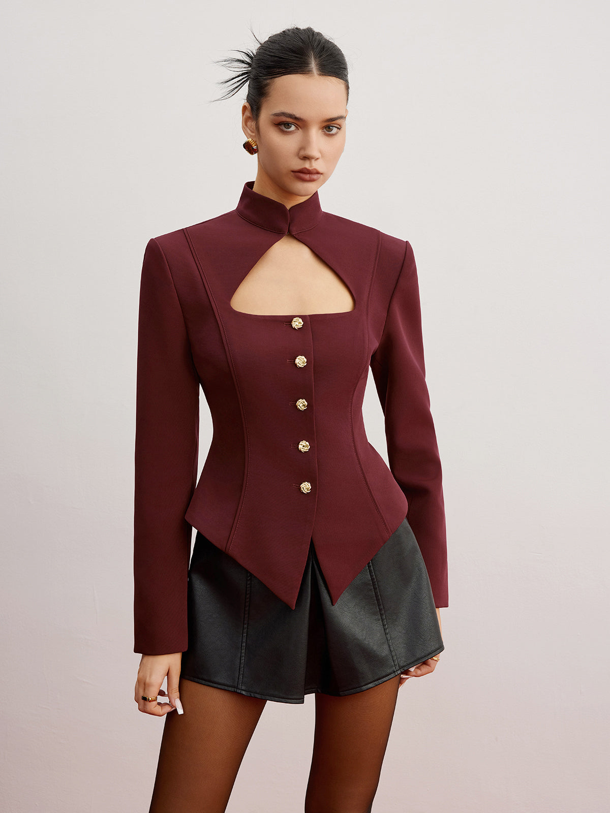 Blazer Structuré Découpe | Col Montant | Détails Boutons Or