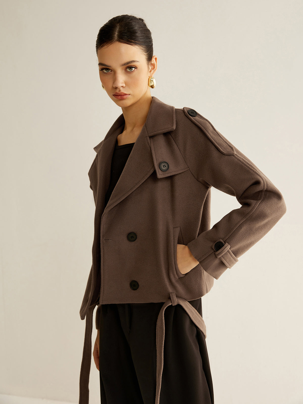 Manteau Court Double-Breasted | Silhouette Structurée | Style Raffiné Hiver
