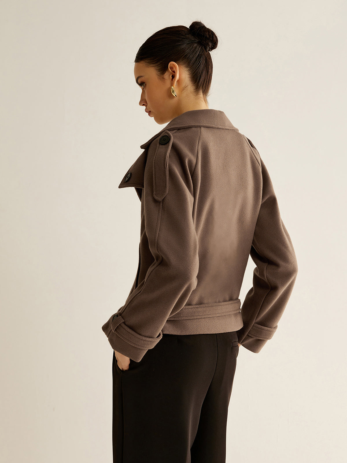Manteau Court Double-Breasted | Silhouette Structurée | Style Raffiné Hiver