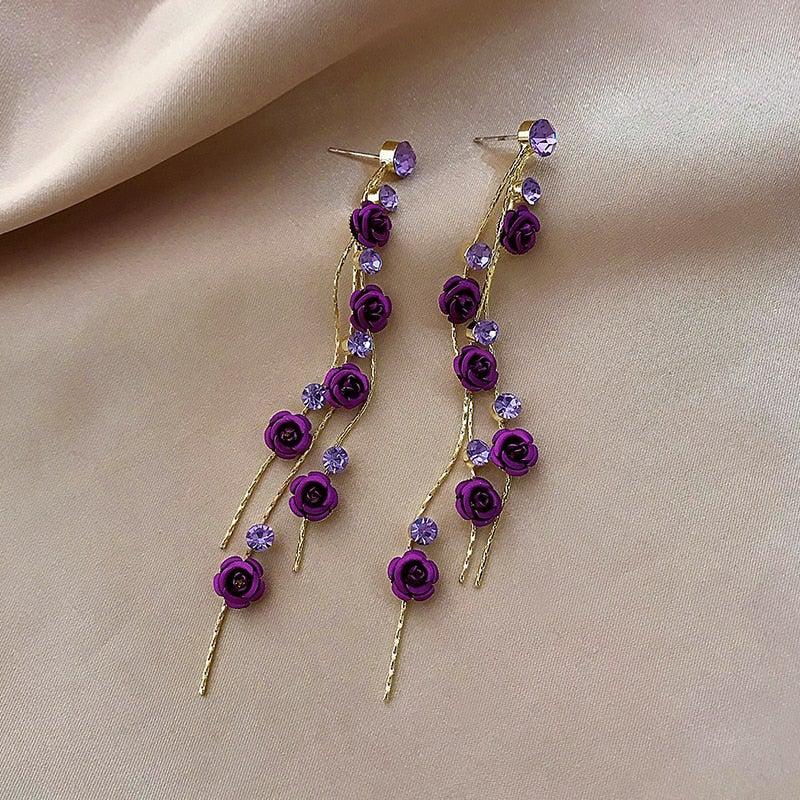 Boucles d'Oreilles Rose Cascade | Design Chaîne en Cristal