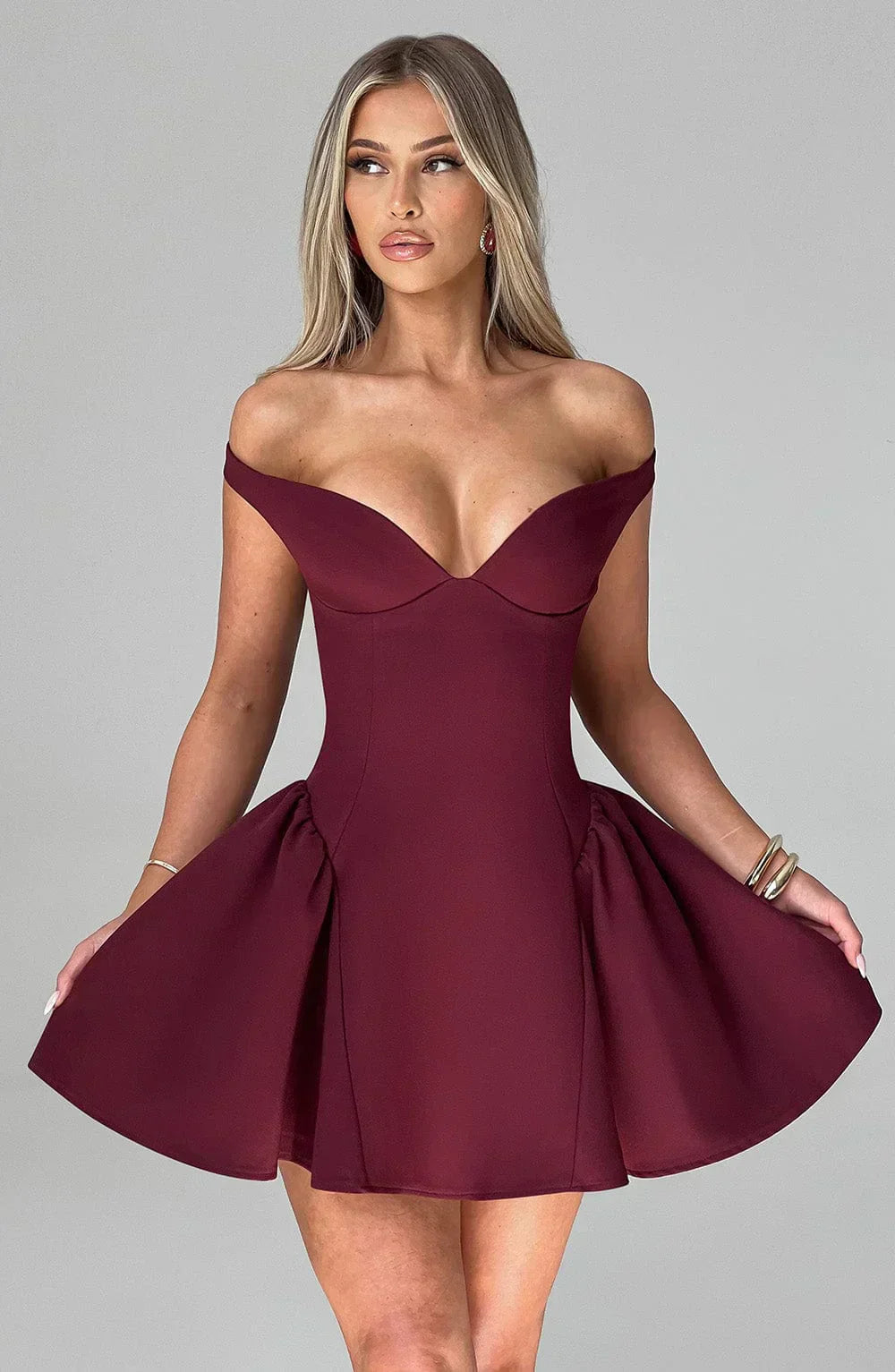 Robe Iris Off-Shoulder Mini | Col en Cœur | Jupe Évasée