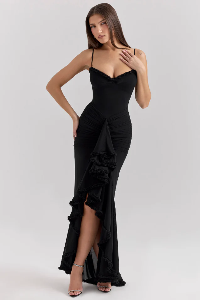 Robe Ruffle Satin Maxi | Bretelles Spaghetti, Devant Cascadant, Ourlet Train