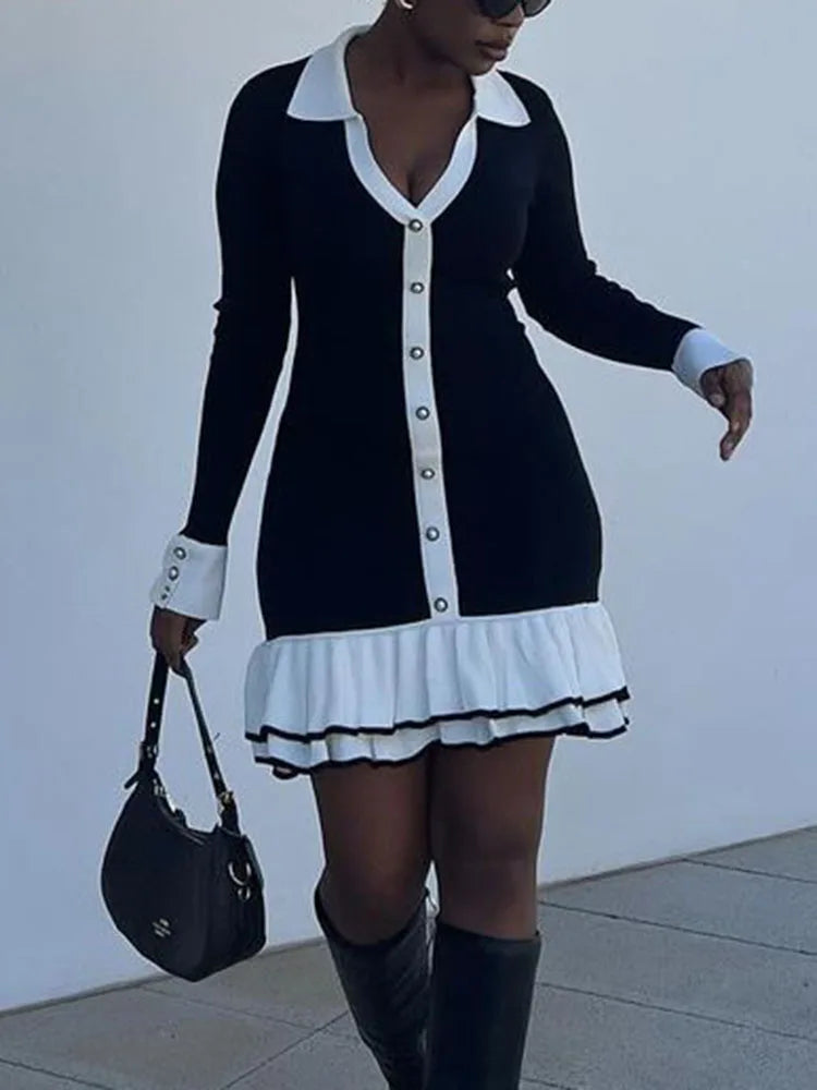 Robe Mini Tricot Contrast | Slim Fit | Bouton Devant | Ourlet Volant
