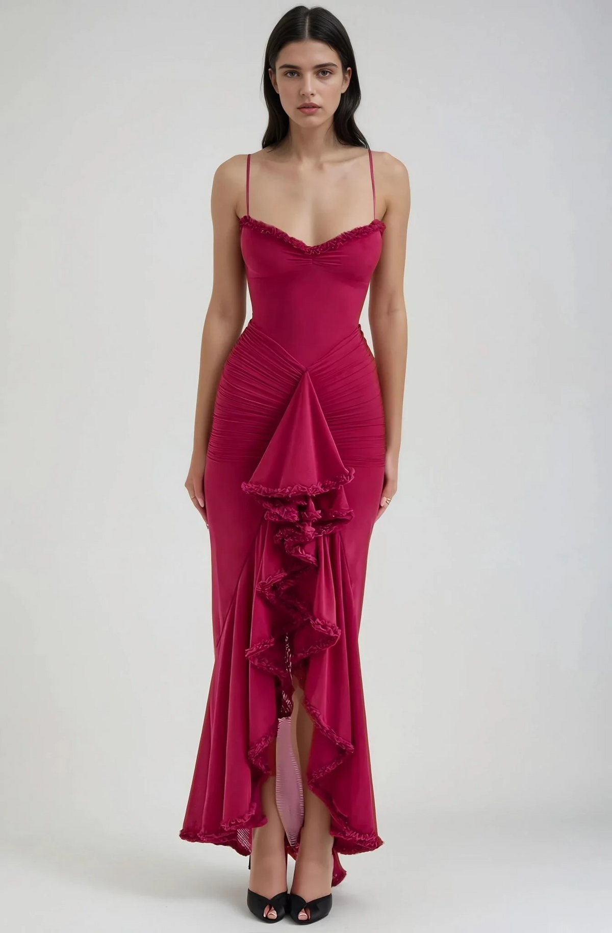 Robe Ruffle Satin Maxi | Bretelles Spaghetti, Devant Cascadant, Ourlet Train