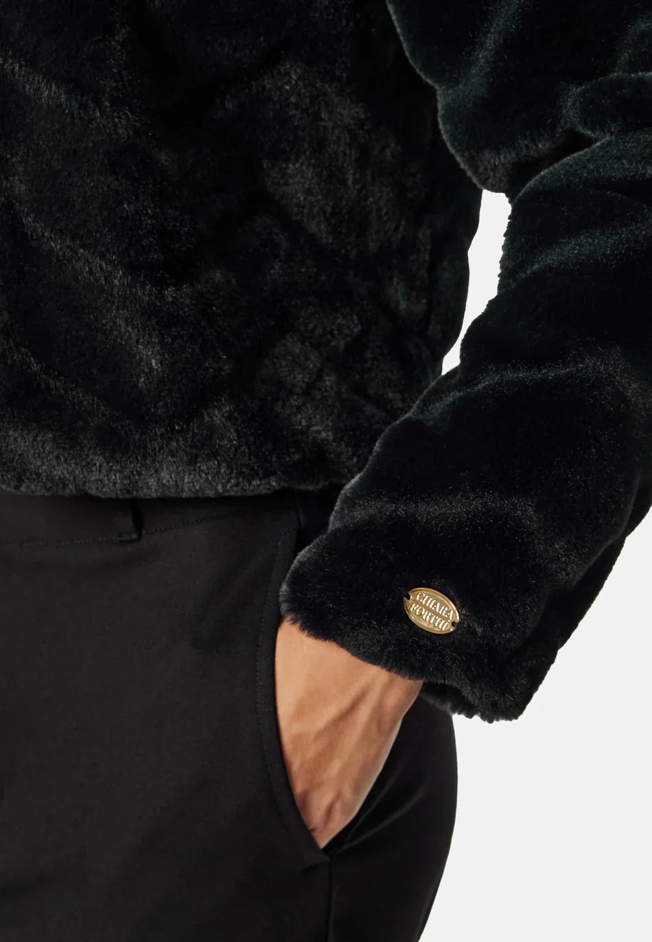 Veste Courte en Fausse Fourrure | Texture Douce | Couche Élégante