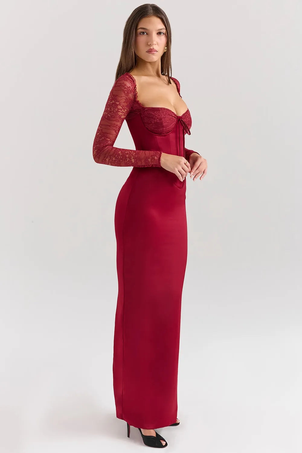 Robe Maxi Satin Lace | Corset, Manches Transparentes, Fente Arrière