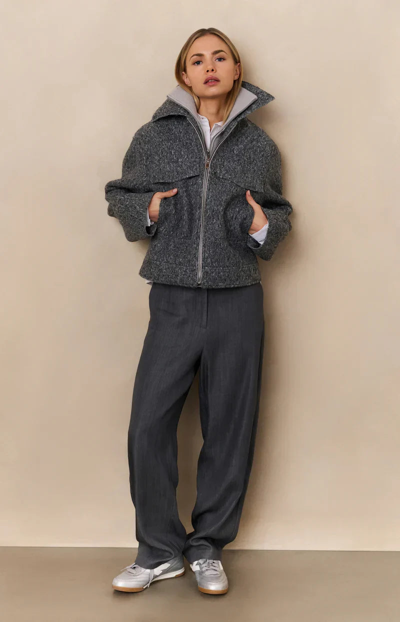 Veste Bouclée à Zip | Coupe Cropped | Gris